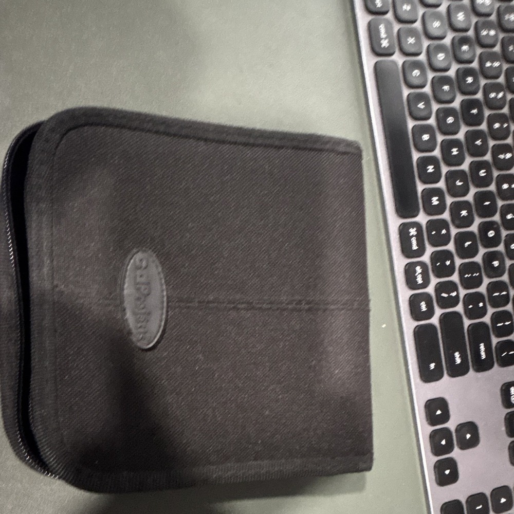 eProBags Black Nylon Zip Media Storage CD/DVD/Blu-ray Disc Carry Case/Wallet